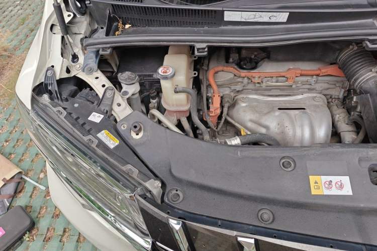 Used Toyota Alphard 2019 Dual-Engine 2.5L Prestige Edition Engine Bay Right