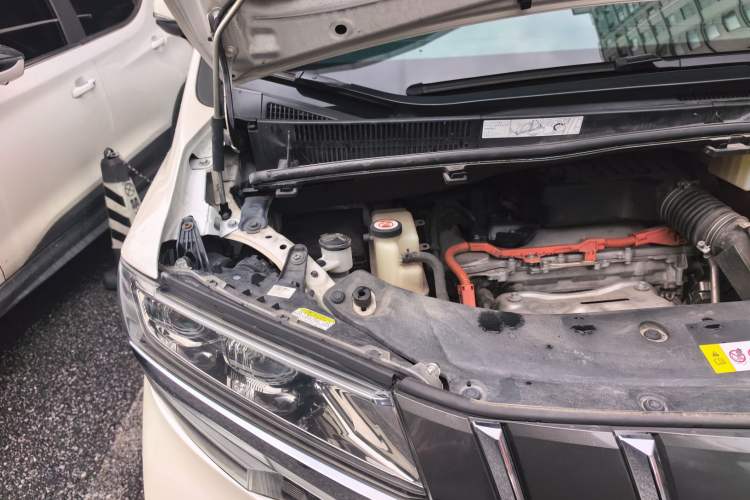 Used Toyota Alphard 2019 Dual-Engine 2.5L Prestige Edition Engine Bay Right