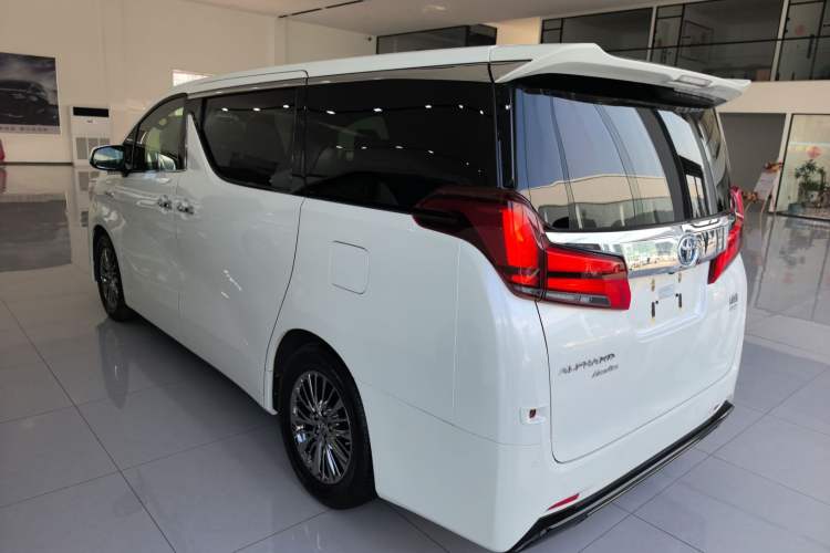 Used Toyota Alphard 2019 Dual-Engine 2.5L Prestige Edition Exterior 2