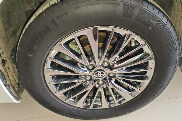 Used Toyota Alphard 2019 Dual-Engine 2.5L Luxury Edition Exterior 4