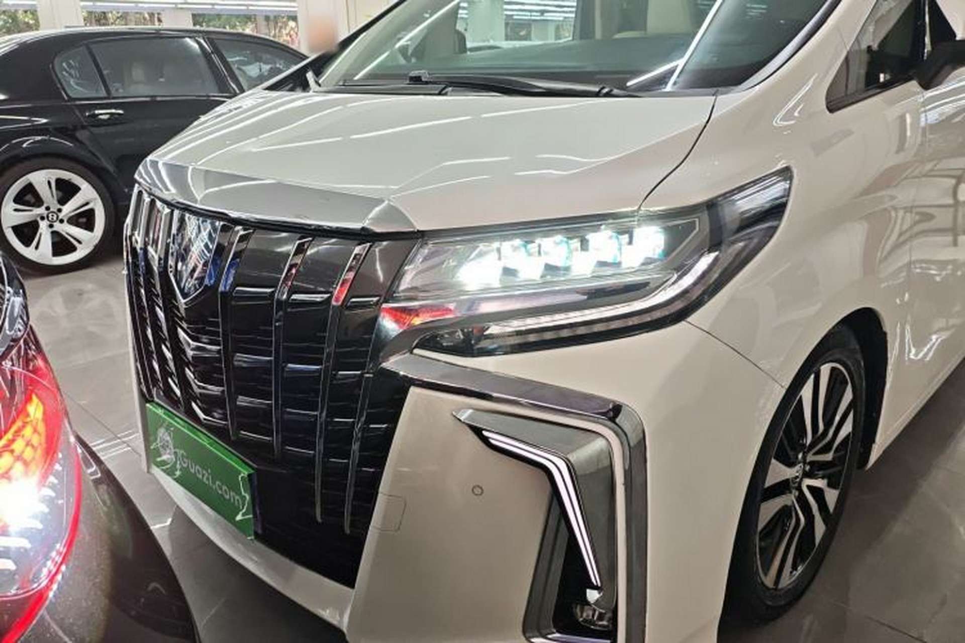 Used Toyota Alphard 2019 Dual-Engine 2.5L Prestige Edition Front
