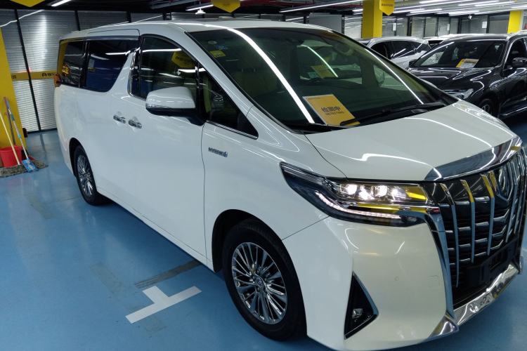 Used Toyota Alphard 2019 Dual-Engine 2.5L Luxury Edition Front Right 45 Deg