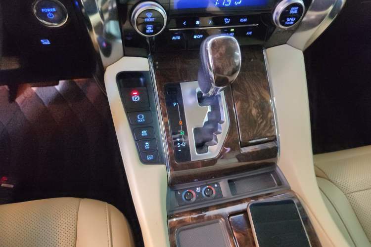 Used Toyota Alphard 2019 Dual-Engine 2.5L Luxury Edition Gear Lever