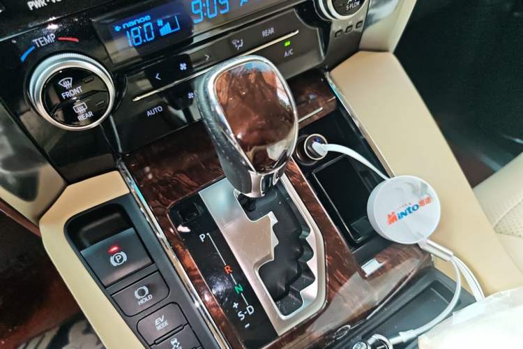 Used Toyota Alphard 2019 Dual-Engine 2.5L Luxury Edition Gear Lever