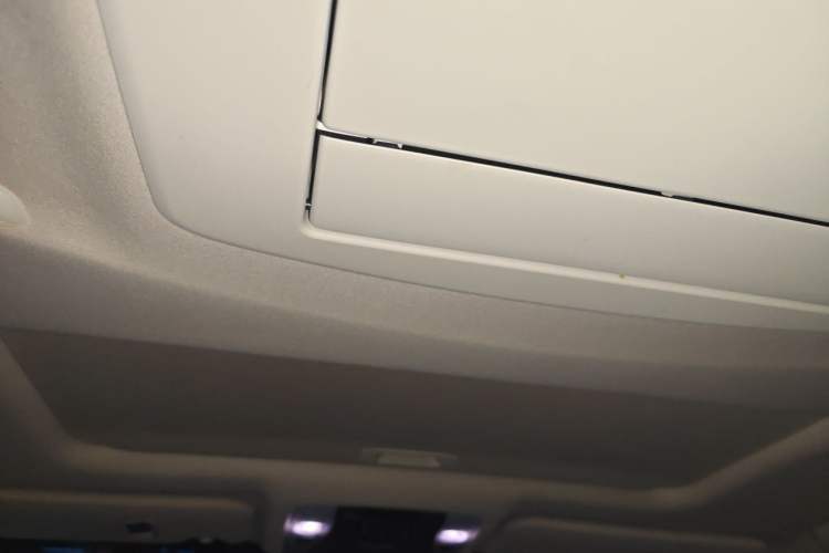 Used Toyota Alphard 2019 Dual-Engine 2.5L Luxury Edition Headliner