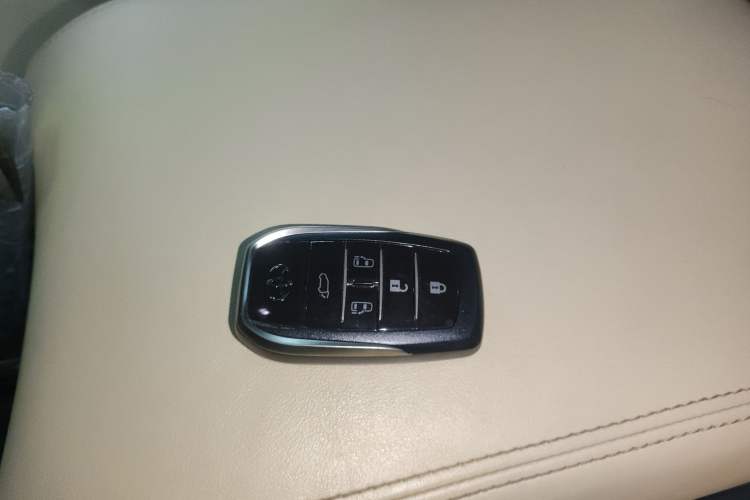 Used Toyota Alphard 2019 Dual-Engine 2.5L Prestige Edition Interior 1