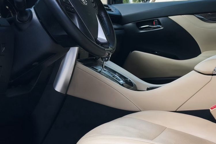 Used Toyota Alphard 2019 Dual-Engine 2.5L Prestige Edition Interior 1
