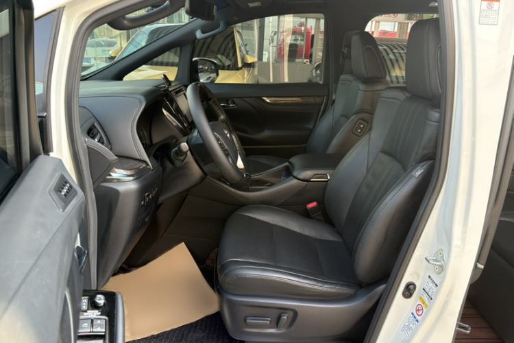 Used Toyota Alphard 2019 Dual-Engine 2.5L Prestige Edition Interior 2