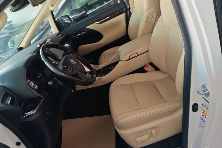 Used Toyota Alphard 2019 Dual-Engine 2.5L Luxury Edition Left Front Seat