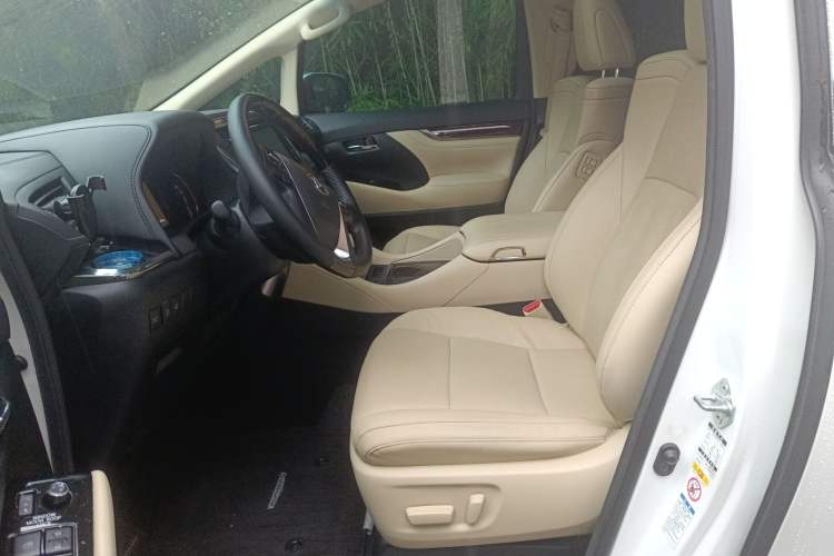 Used Toyota Alphard 2019 Dual-Engine 2.5L Luxury Edition Left Front Seat