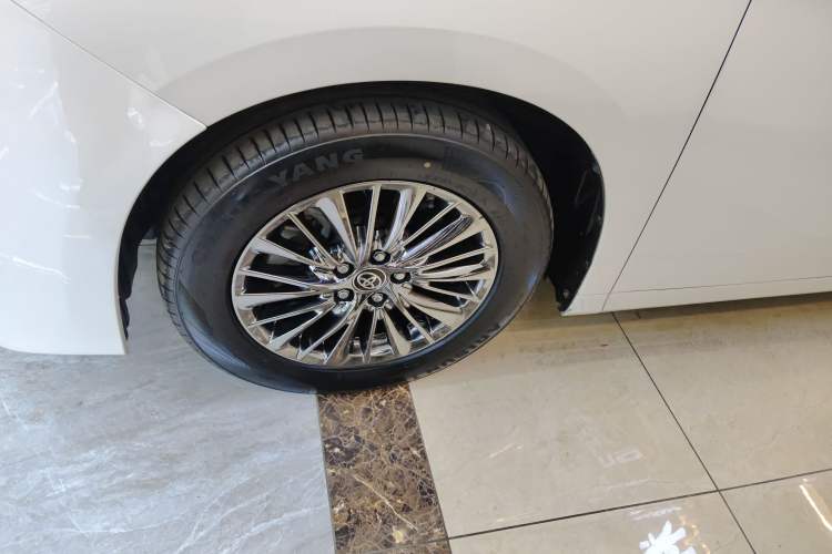 Used Toyota Alphard 2019 Dual-Engine 2.5L Luxury Edition Left Front Wheel Hub