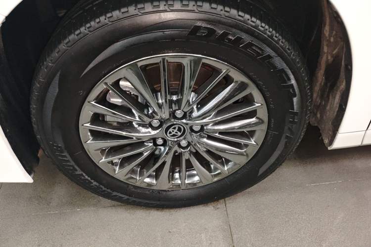 Used Toyota Alphard 2019 Dual-Engine 2.5L Prestige Edition Left Front Wheel Hub