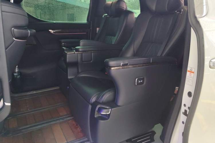 Used Toyota Alphard 2019 Dual-Engine 2.5L Prestige Edition Left Rear Seat
