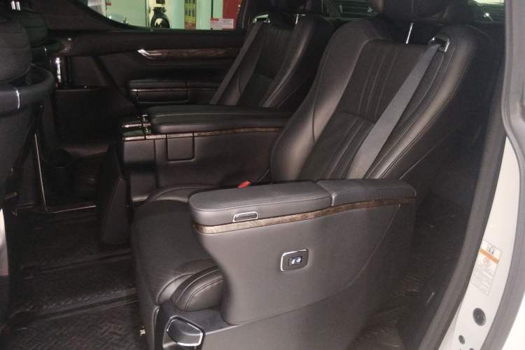 Used Toyota Alphard 2019 Dual-Engine 2.5L Prestige Edition Left Rear Seat