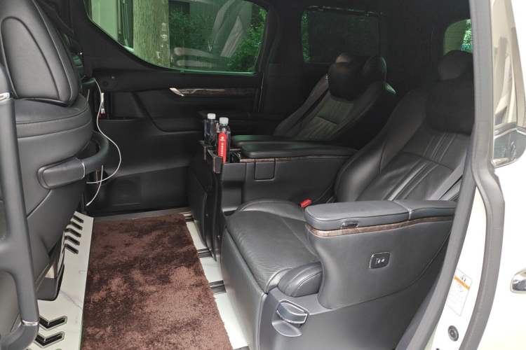Used Toyota Alphard 2019 Dual-Engine 2.5L Prestige Edition Left Rear Seat