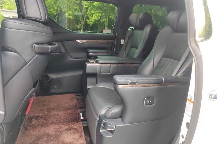 Used Toyota Alphard 2019 Dual-Engine 2.5L Prestige Edition Left Rear Seat