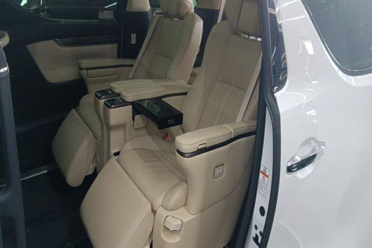 Used Toyota Alphard 2019 Dual-Engine 2.5L Prestige Edition Left Rear Seat