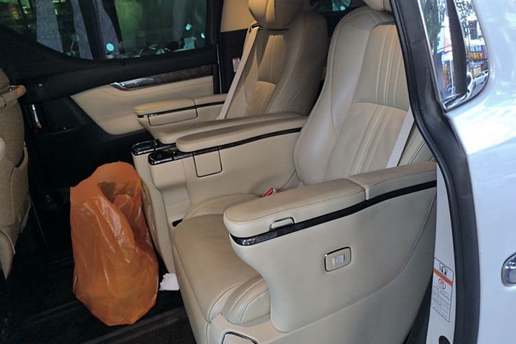 Used Toyota Alphard 2019 Dual-Engine 2.5L Prestige Edition Left Rear Seat