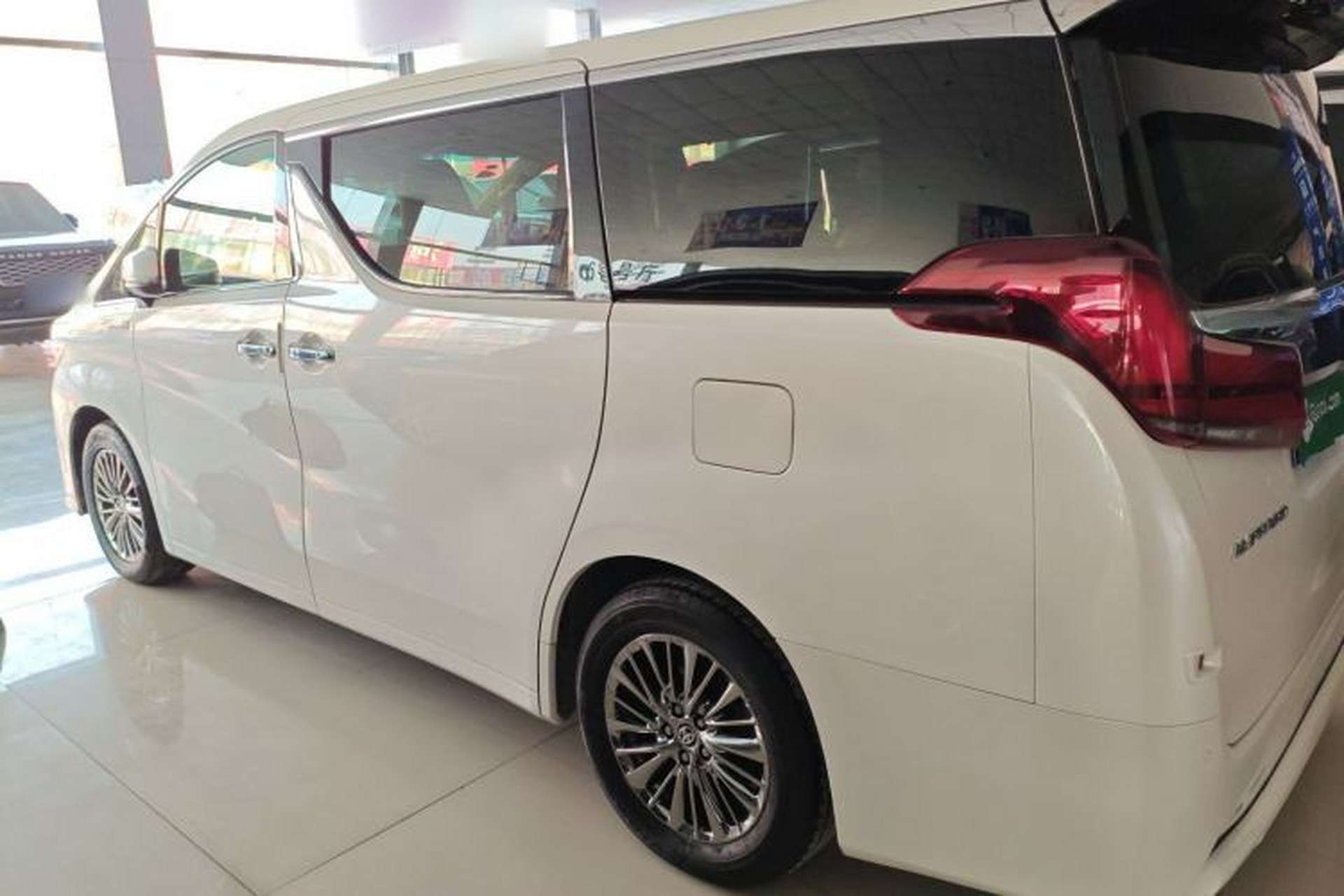 Used Toyota Alphard 2019 Dual-Engine 2.5L Luxury Edition Left Side