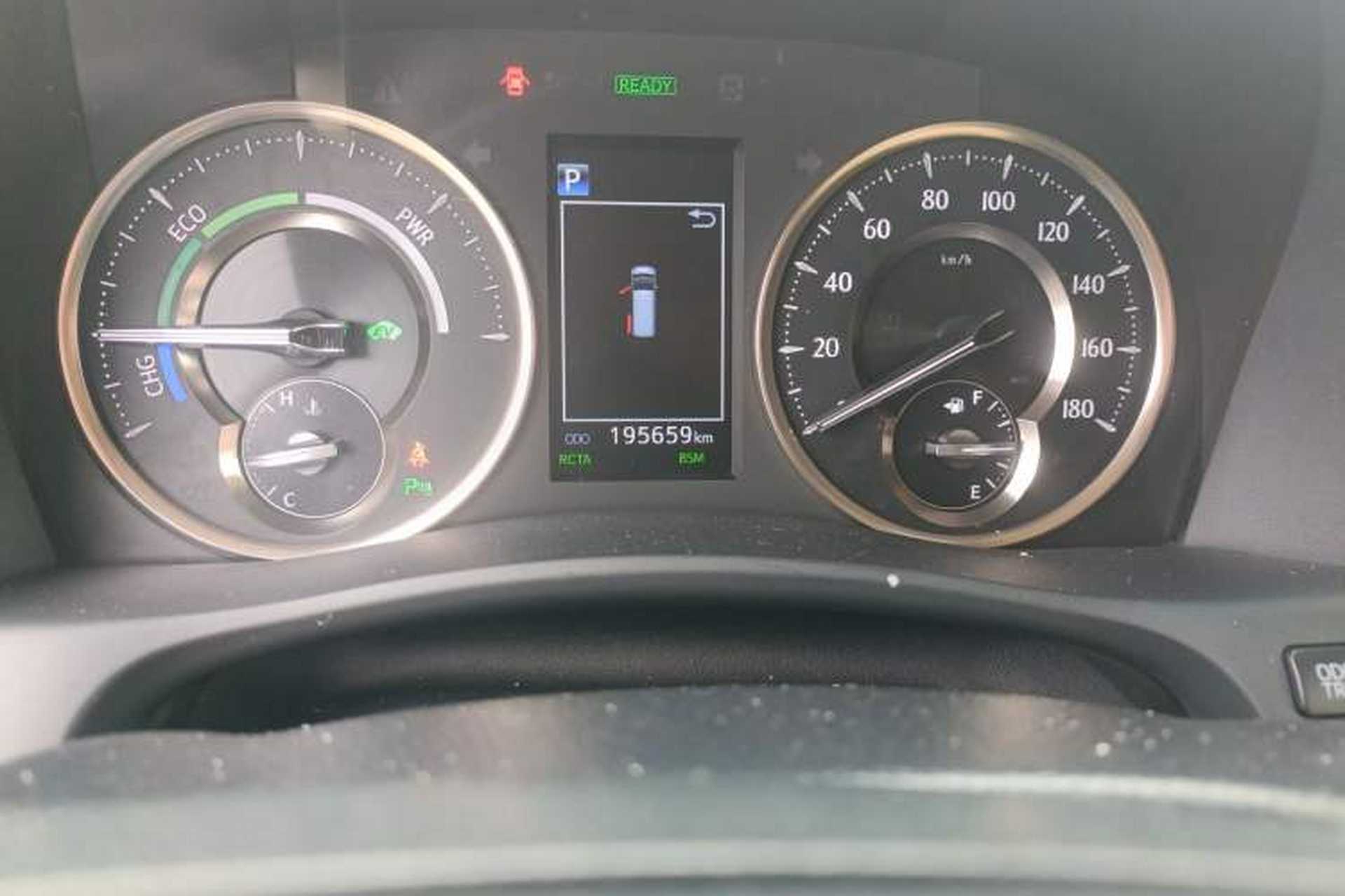 Used Toyota Alphard 2019 Dual-Engine 2.5L Luxury Edition Odometer Close Up