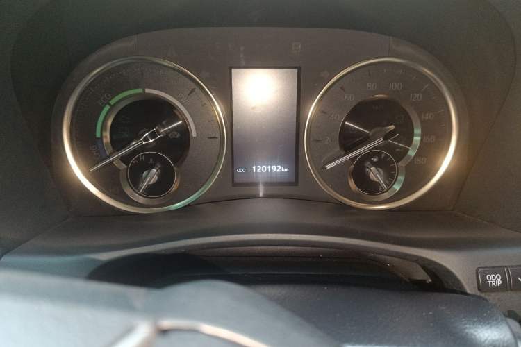 Used Toyota Alphard 2019 Dual-Engine 2.5L Luxury Edition Odometer Close Up