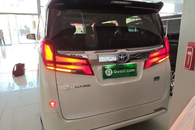 Used Toyota Alphard 2019 Dual-Engine 2.5L Luxury Edition Rear