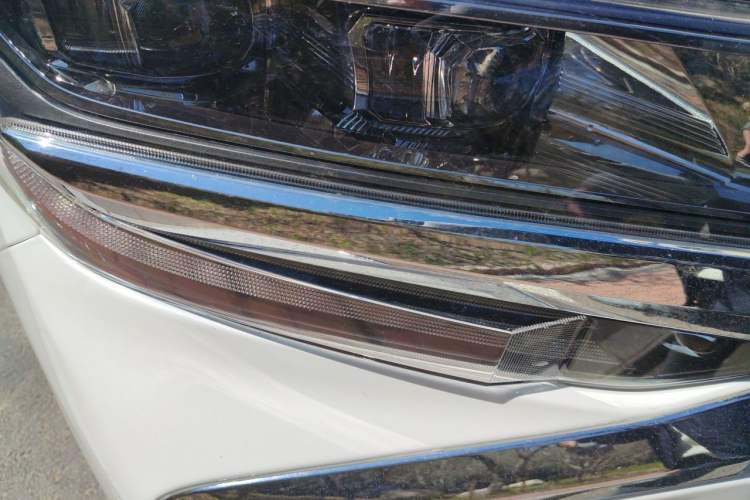 Used Toyota Alphard 2019 Dual-Engine 2.5L Luxury Edition Right Front Headlight