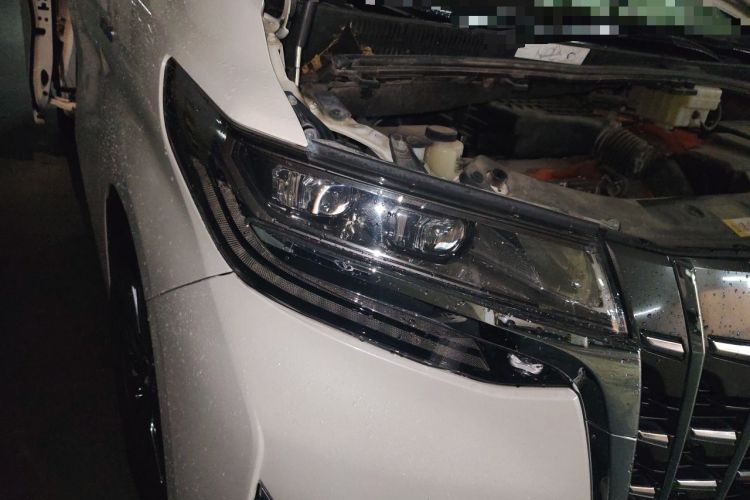 Used Toyota Alphard 2019 Dual-Engine 2.5L Prestige Edition Right Front Headlight