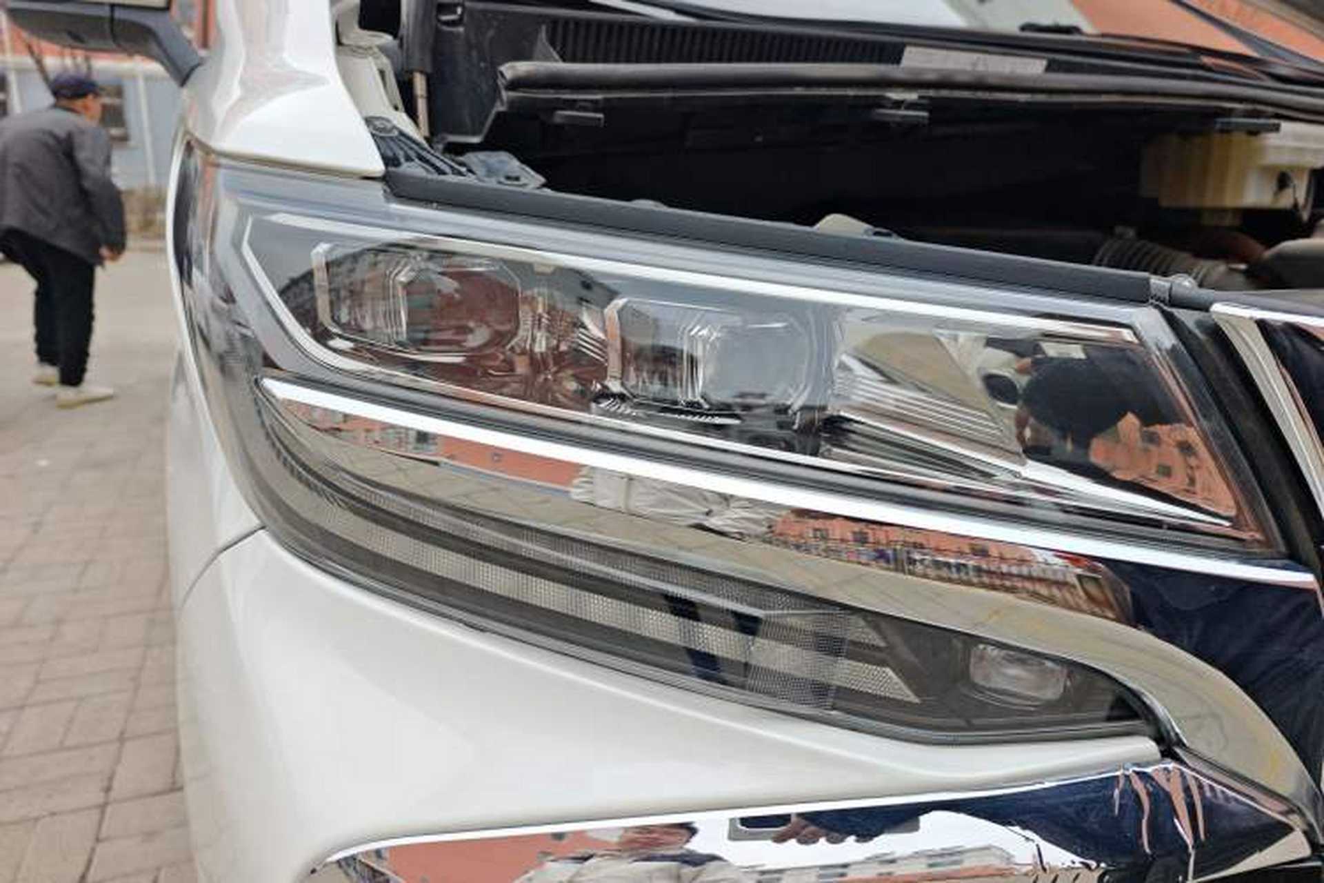 Used Toyota Alphard 2019 Dual-Engine 2.5L Luxury Edition Right Front Headlight