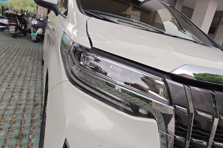 Used Toyota Alphard 2019 Dual-Engine 2.5L Prestige Edition Right Front Headlight