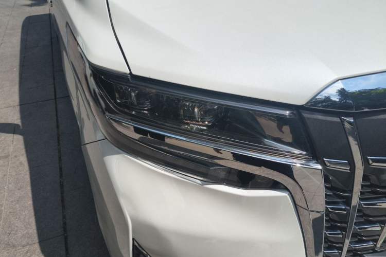 Used Toyota Alphard 2019 Dual-Engine 2.5L Luxury Edition Right Front Headlight