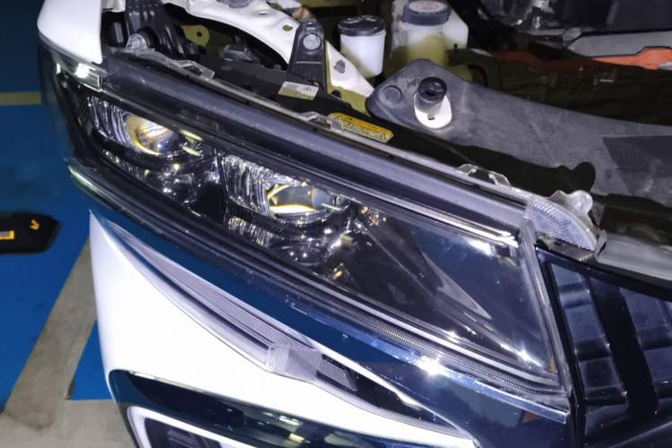 Used Toyota Alphard 2019 Dual-Engine 2.5L Prestige Edition Right Front Headlight