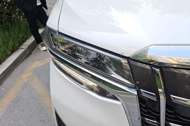Used Toyota Alphard 2019 Dual-Engine 2.5L Prestige Edition Right Front Headlight