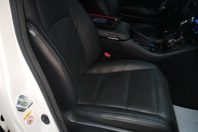 Used Toyota Alphard 2019 Dual-Engine 2.5L Prestige Edition Right Front Seat