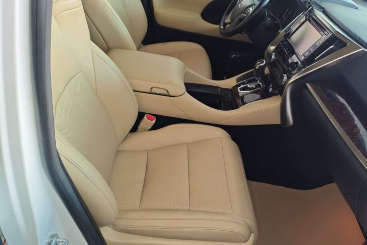 Used Toyota Alphard 2019 Dual-Engine 2.5L Luxury Edition Right Front Seat