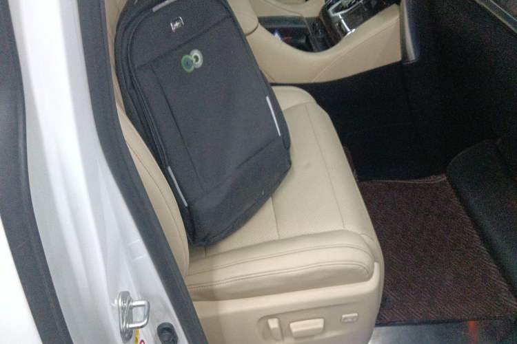 Used Toyota Alphard 2019 Dual-Engine 2.5L Prestige Edition Right Front Seat