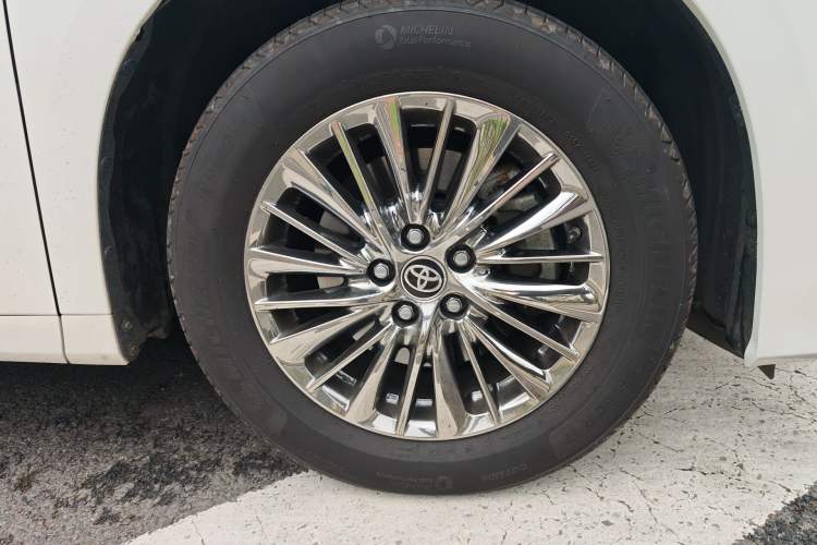 Used Toyota Alphard 2019 Dual-Engine 2.5L Prestige Edition Right Front Wheel Hub