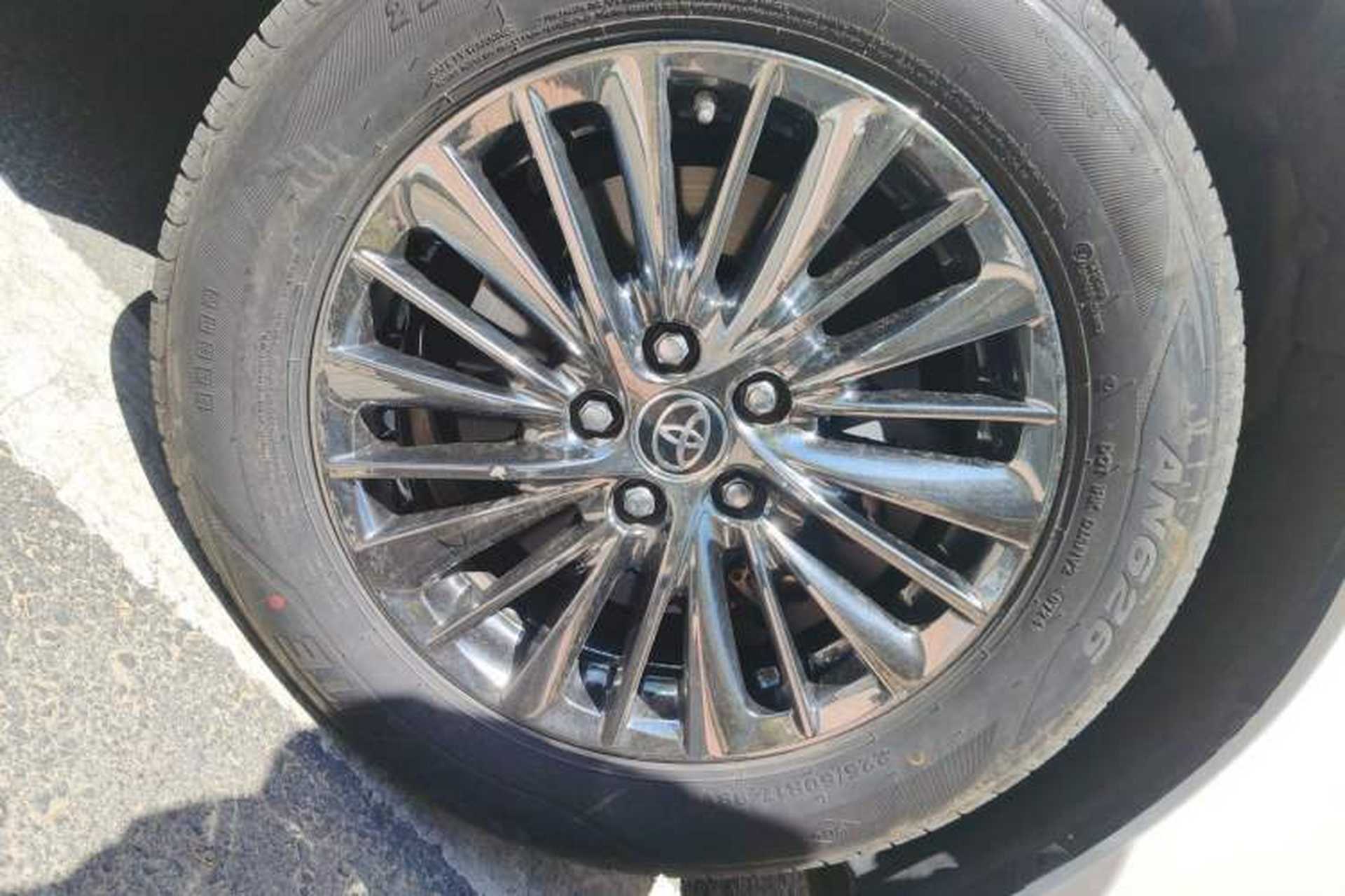 Used Toyota Alphard 2019 Dual-Engine 2.5L Luxury Edition Right Front Wheel Hub