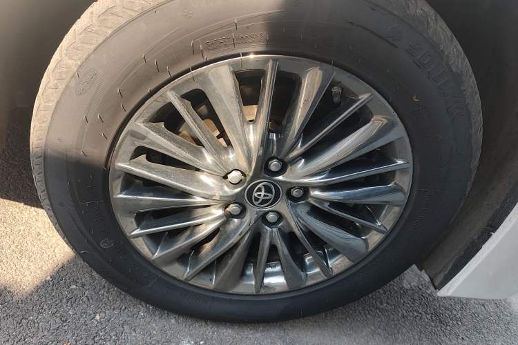 Used Toyota Alphard 2019 Dual-Engine 2.5L Prestige Edition Right Front Wheel Hub