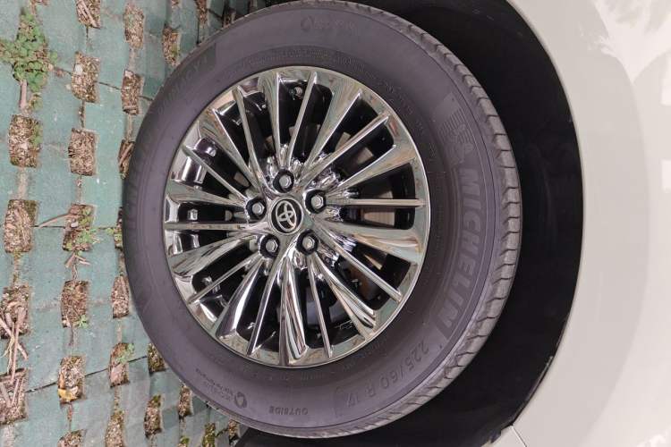 Used Toyota Alphard 2019 Dual-Engine 2.5L Prestige Edition Right Front Wheel Hub