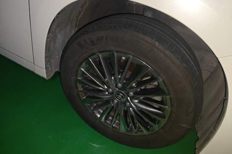 Used Toyota Alphard 2019 Dual-Engine 2.5L Luxury Edition Right Front Wheel Hub