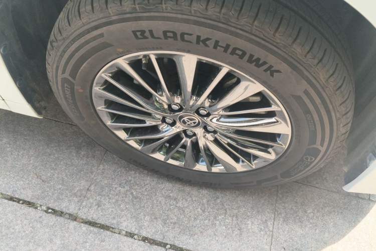 Used Toyota Alphard 2019 Dual-Engine 2.5L Luxury Edition Right Front Wheel Hub