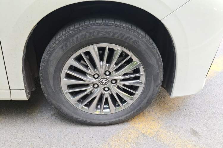Used Toyota Alphard 2019 Dual-Engine 2.5L Prestige Edition Right Front Wheel Hub