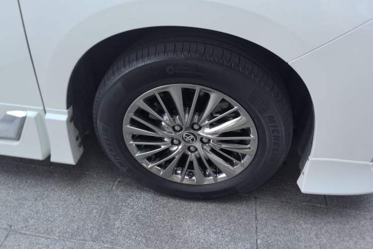 Used Toyota Alphard 2019 Dual-Engine 2.5L Prestige Edition Right Front Wheel Hub