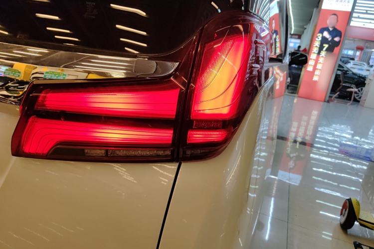 Used Toyota Alphard 2019 Dual-Engine 2.5L Luxury Edition Right Rear Taillight