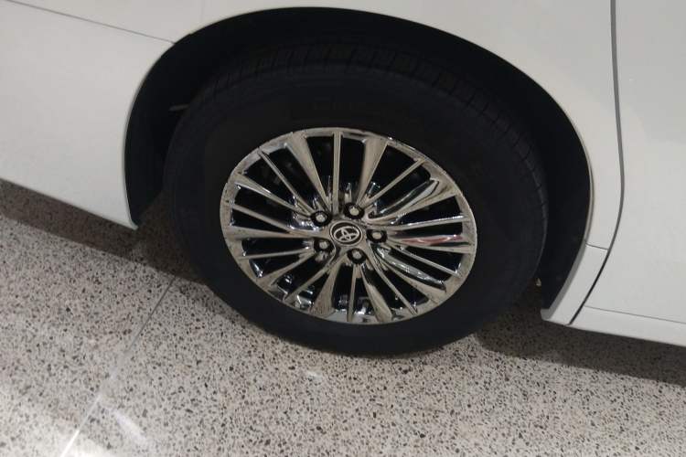 Used Toyota Alphard 2019 Dual-Engine 2.5L Prestige Edition Right Rear Wheel Hub