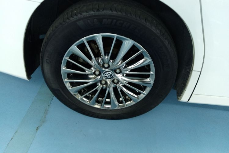 Used Toyota Alphard 2019 Dual-Engine 2.5L Luxury Edition Right Rear Wheel Hub