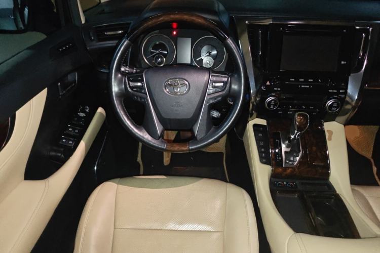 Used Toyota Alphard 2019 Dual-Engine 2.5L Luxury Edition Steering Wheel