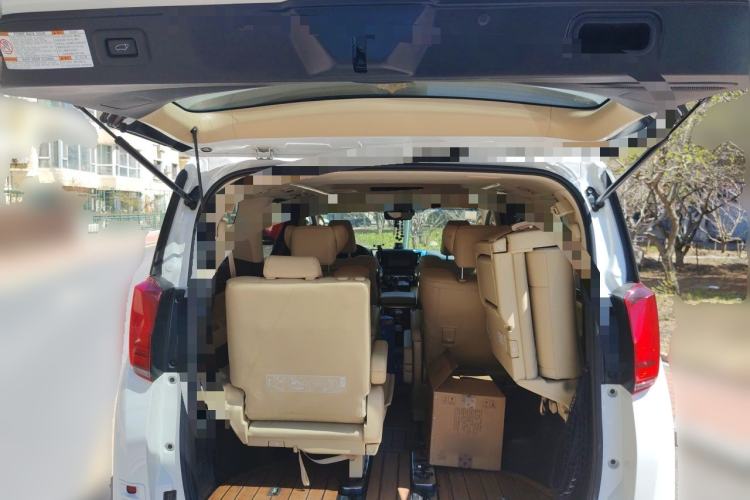 Used Toyota Alphard 2019 Dual-Engine 2.5L Luxury Edition Trunk