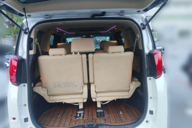 Used Toyota Alphard 2019 Dual-Engine 2.5L Luxury Edition Trunk